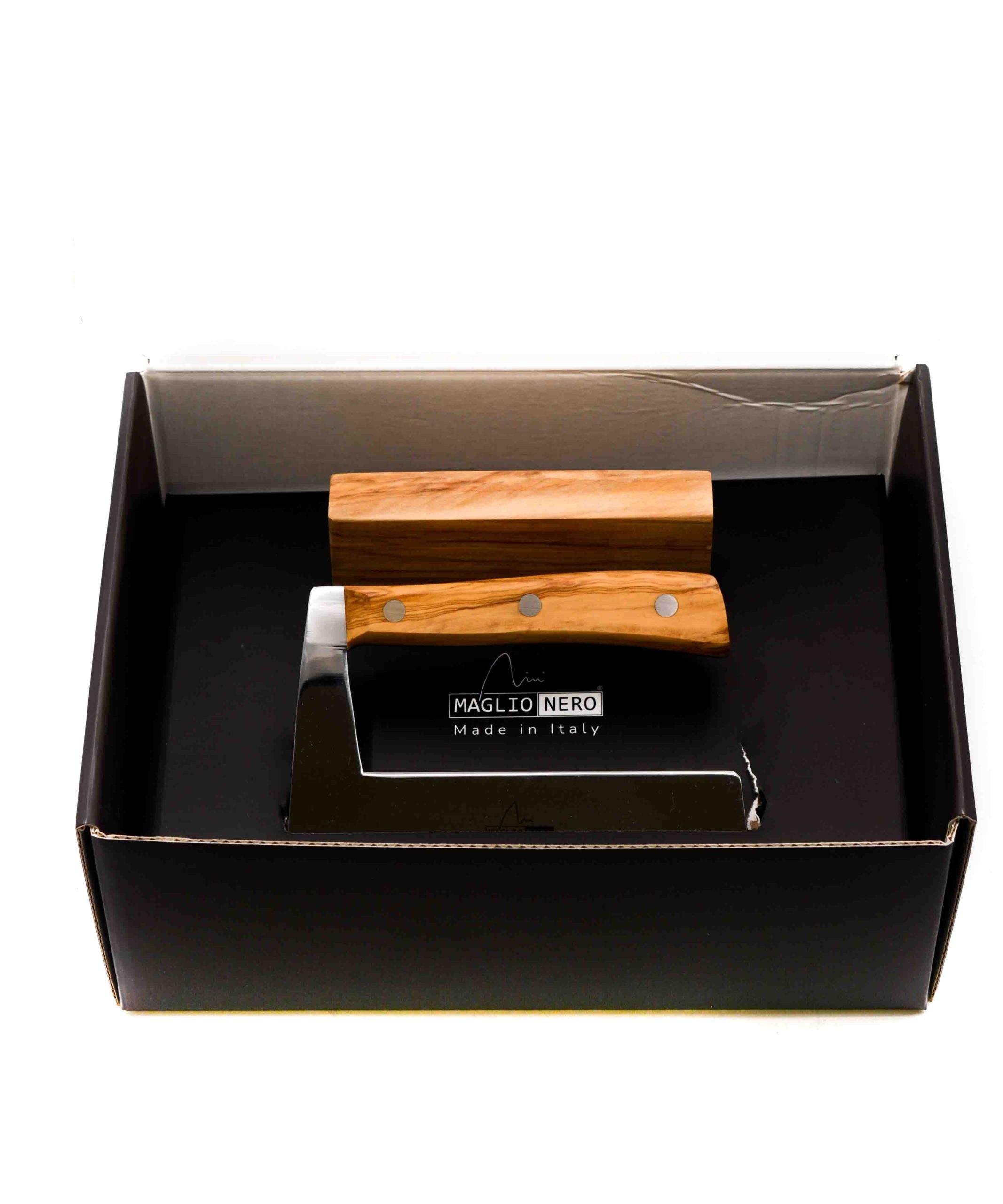 Maglio Nero Iside Coltello per Formaggio Ghiglio Ulivo coltellipersonalizzati.com 6 scaled 1.jpg Maglio Nero Iside Coltello per Formaggio Ghiglio Ulivo coltellipersonalizzati.com 6 scaled 1.jpg